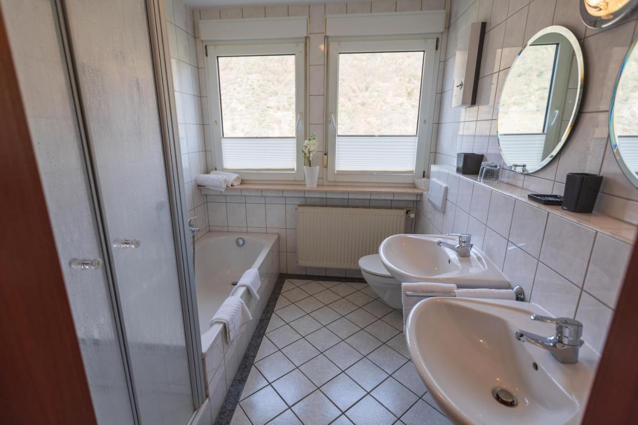 Haus Flora - Ferienwohnungen Cochem Eksteriør bilde