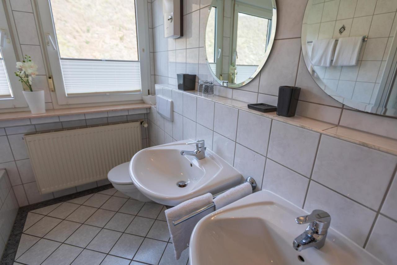 Haus Flora - Ferienwohnungen Cochem Eksteriør bilde